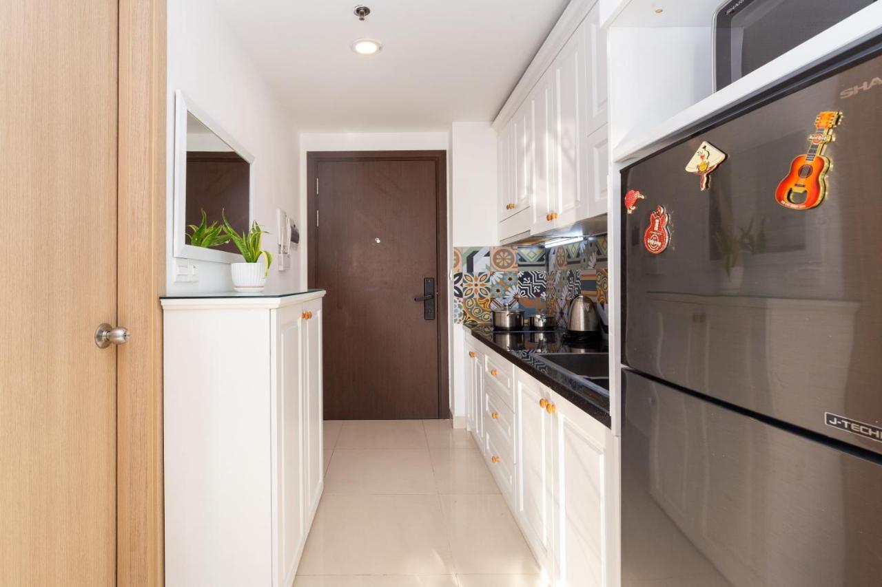Serene Premier Apartment - River Gate Хошимін Екстер'єр фото